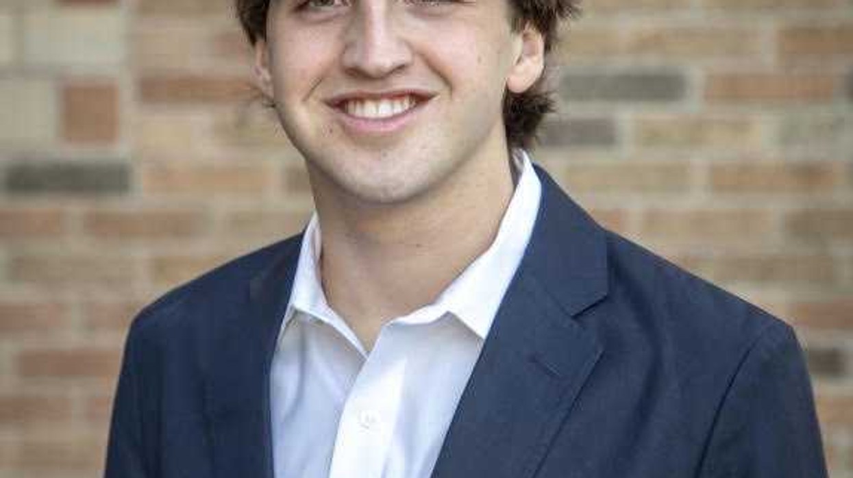 mtf.tv's MEET THE FUTURE STARS: Gabe Fleisher, the Gen Z journalist VPOTUS wakes up to